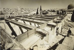 <em>The restoration of Al-Aqsa Mosque in the 1930s and 1940s included the removal of dozens of wooden beams that predate the mosque’s construction. Photo: Israel Antiquities Authority Scientific Archives.</em>