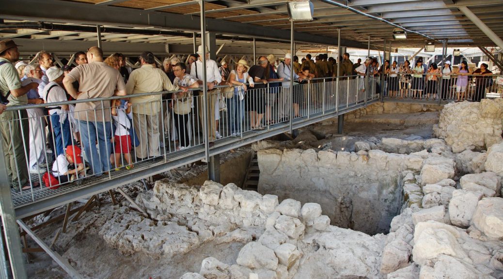 Photo of Archeological excavations by Dr. Eilat Mazar, City of David, Jerusalem. Photo Credit: B Negin [License]